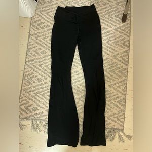 Aerie crossover knot flare leggings - size medium long